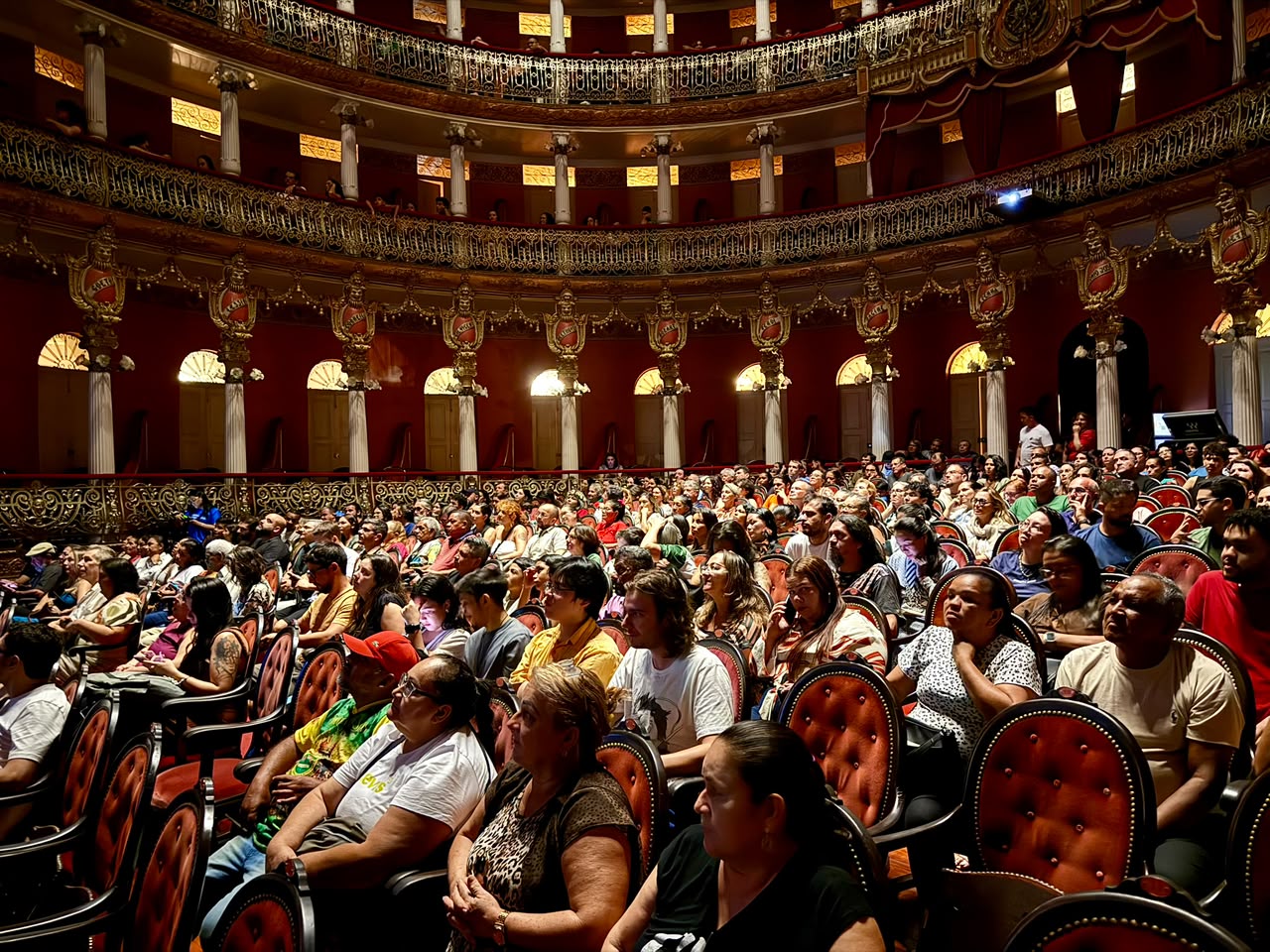 Plateia no Teatro Amazonas